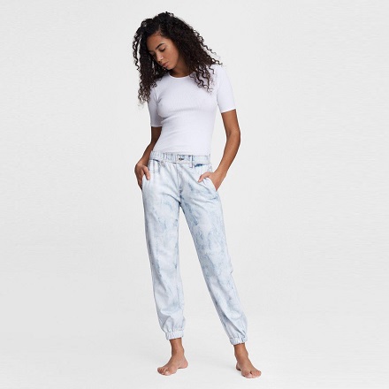 rag & bone: Up to 40% OFF Jeans