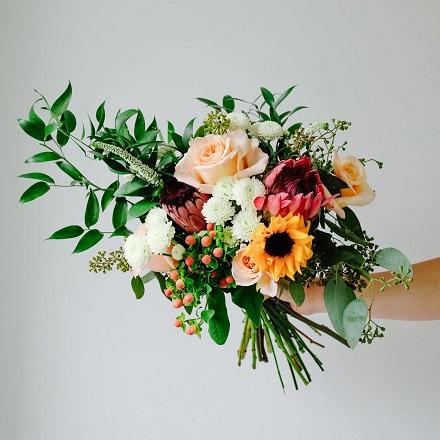 Callia Flowers: It's our 7th birthday! Click here to open your special gift!