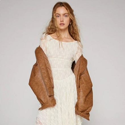 Urban Outfitters: 40% OFF Sale