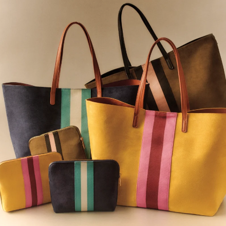 Neiman Marcus: Gift with Purchase - Tote Bag with Samples w/ $150+ Purchase in Beauty/Fragrance