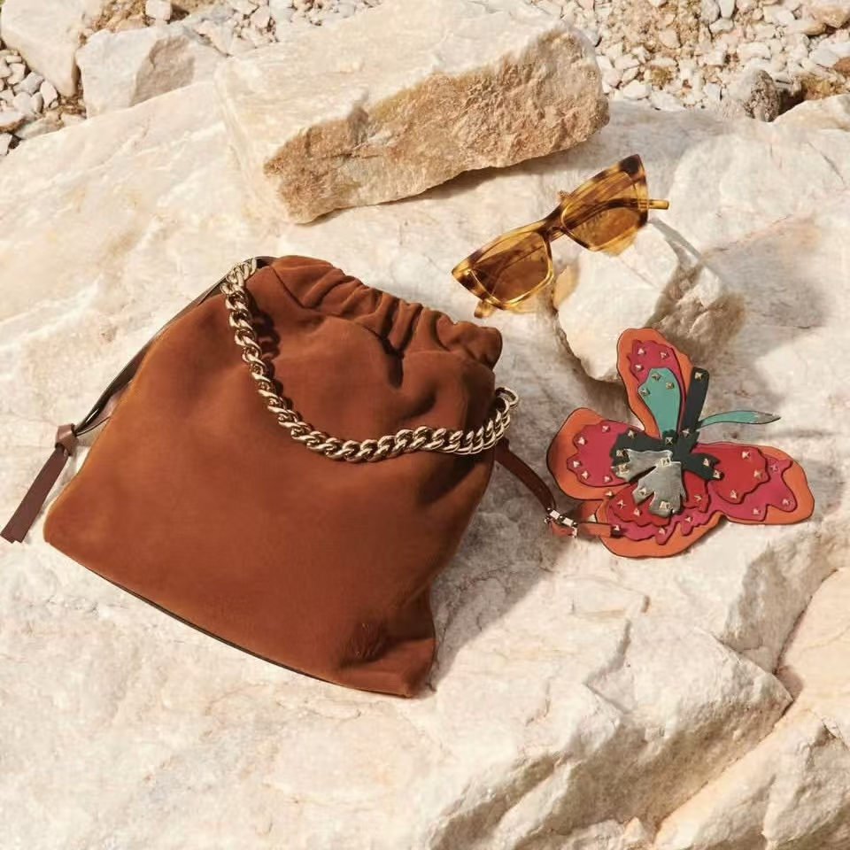 Yoox.com: Summer Sale Selected Clothing, Shoes, And Bags